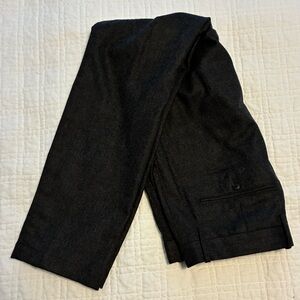 GAP men’s wool blend slim fit dark gray herringbone dress pants. 33/32